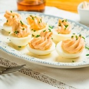 huevos rellenos de salmón con queso crema huevos rellenos de salmón con queso crema