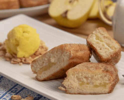 Torrijas rellenas de manzana