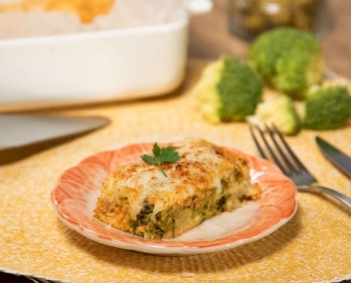 Pastel de brócoli y salmón