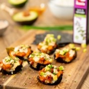 Bocaditos de sushi con salmón Bocaditos de sushi con salmón