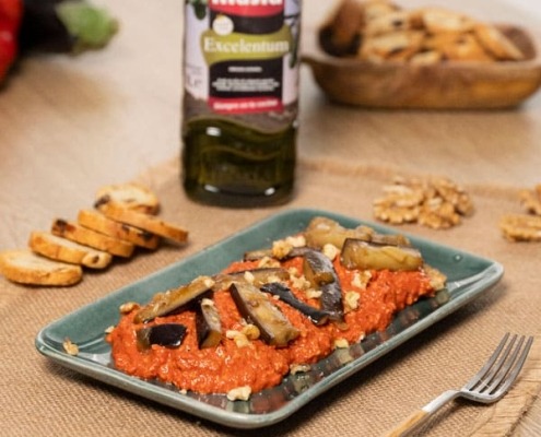Receta casera de Ensalada de crema de pimientos con berenjena.