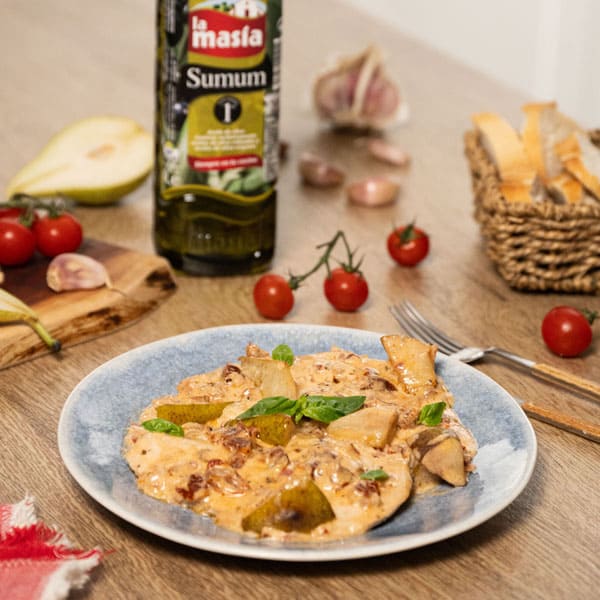 Receta casera de Pollo con salsa de pera y gorgonzola