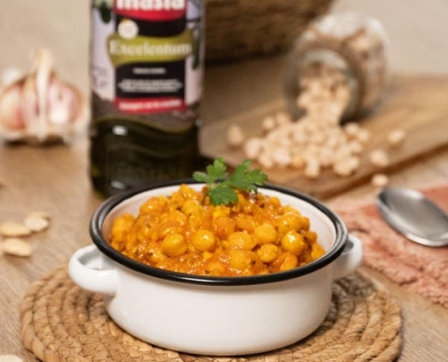 Recetas casera de Garbanzos en salsa de almendras